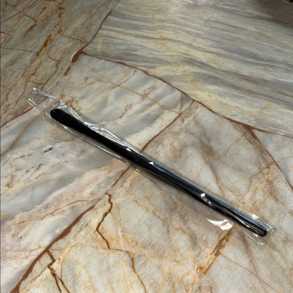 Popfeel Precision Makeup Brush Black Synthetic Bristle Concealer Eyeshadow Tool